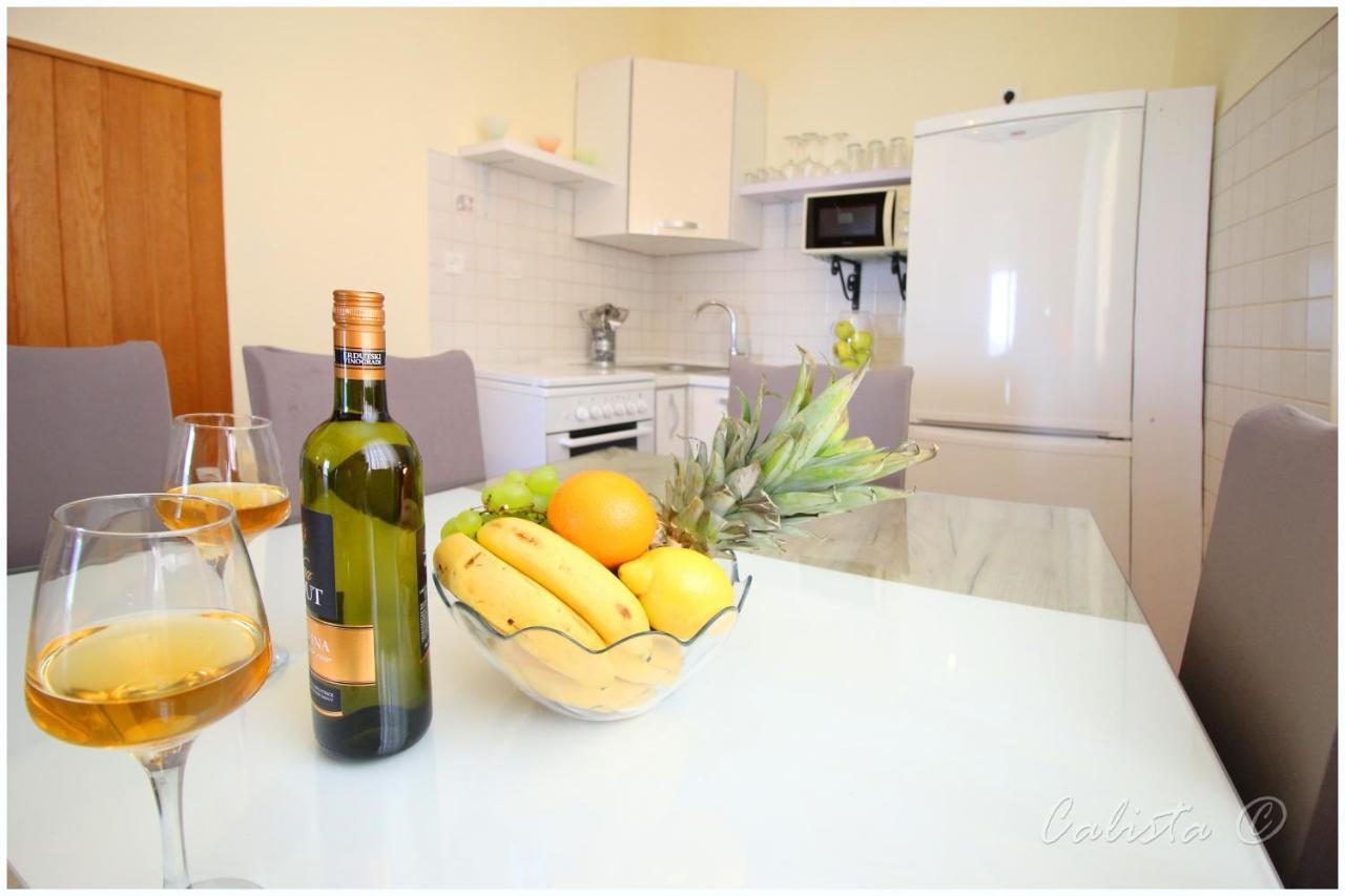 Apartman Smoljic 4+2 Primošten Kültér fotó