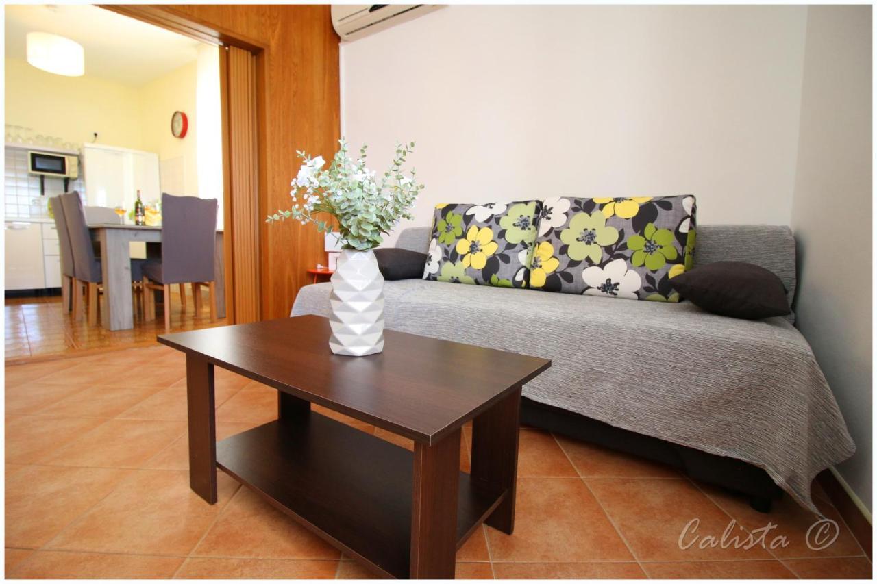 Apartman Smoljic 4+2 Primošten Kültér fotó