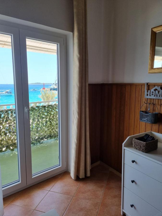 Apartman Smoljic 4+2 Primošten Kültér fotó