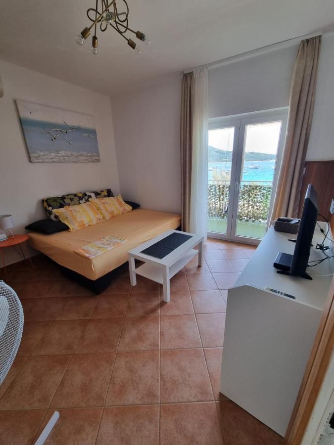 Apartman Smoljic 4+2 Primošten Kültér fotó